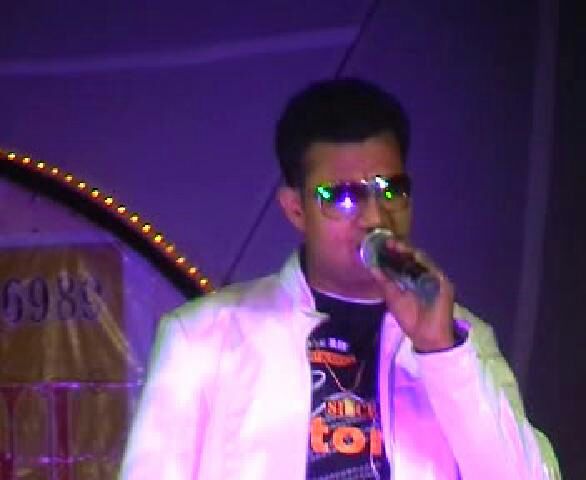 professional singer vadodara